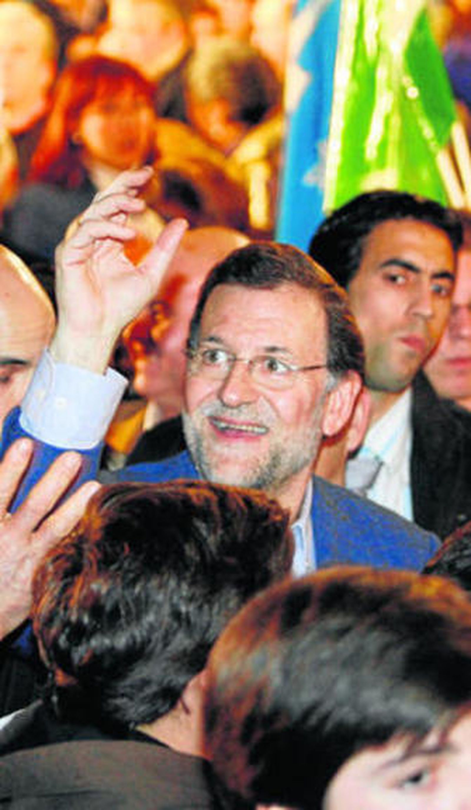 Mariano Rajoy, aclamado ayer en Córdoba.