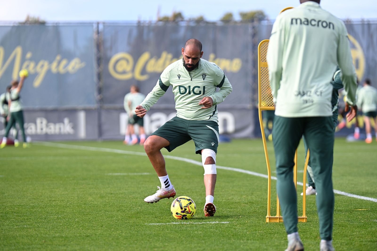 Fali en un entrenamiento.