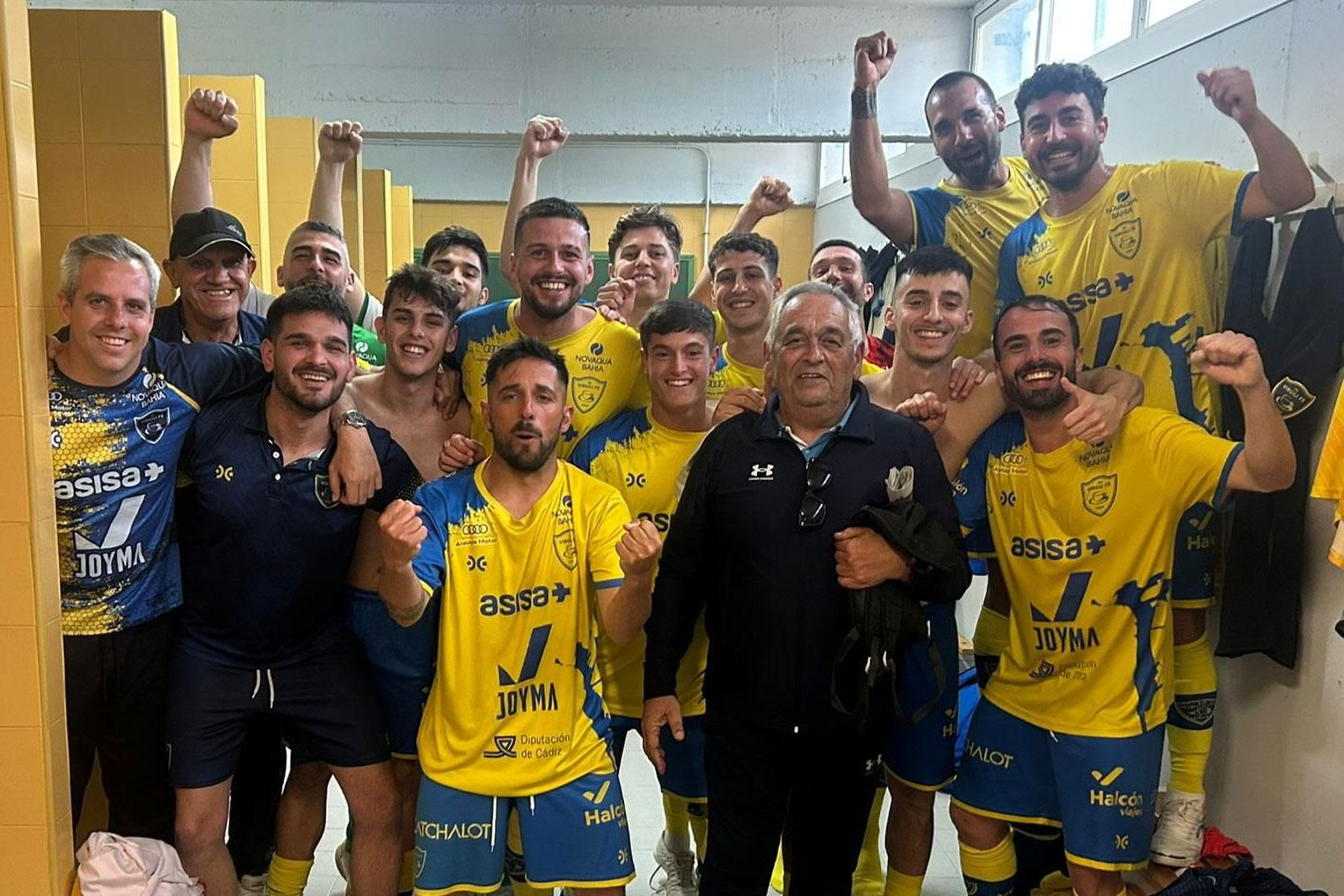 Euforia en el Virgili Cádiz tras la clasificación para la Copa.