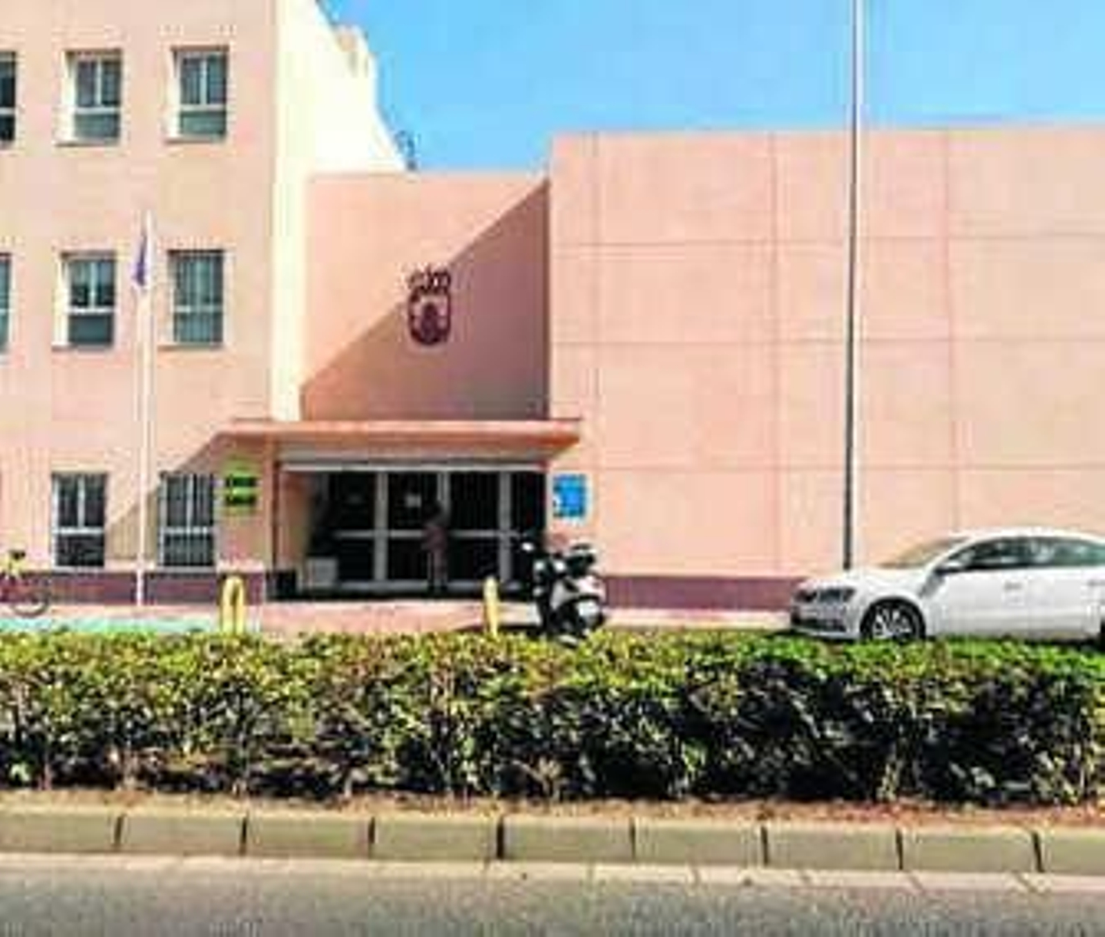 El edificio de Servicios Sociales.