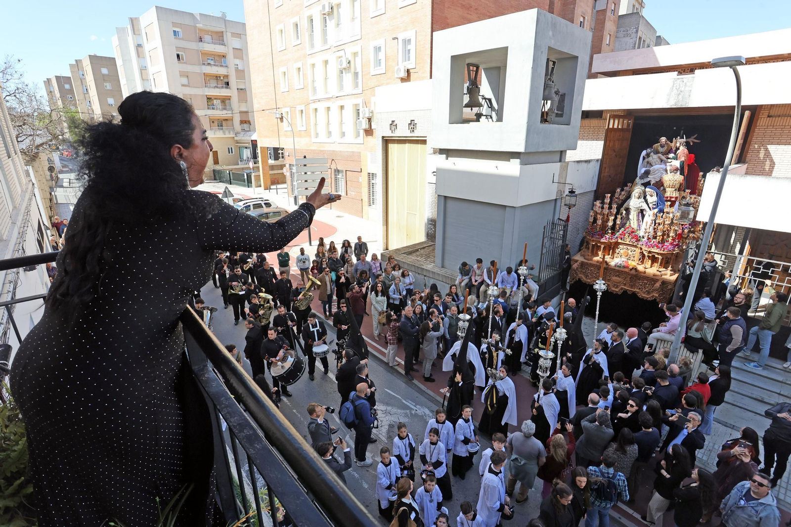 Imágenes de la Hermandad de la Sagrada Mortaja en el Sábado Santo de Jerez 2025