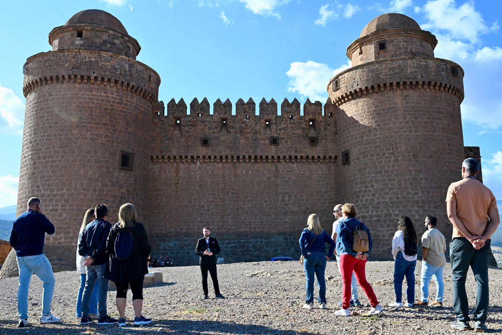 El Castillo de La Calahorra ya se puede visitar.