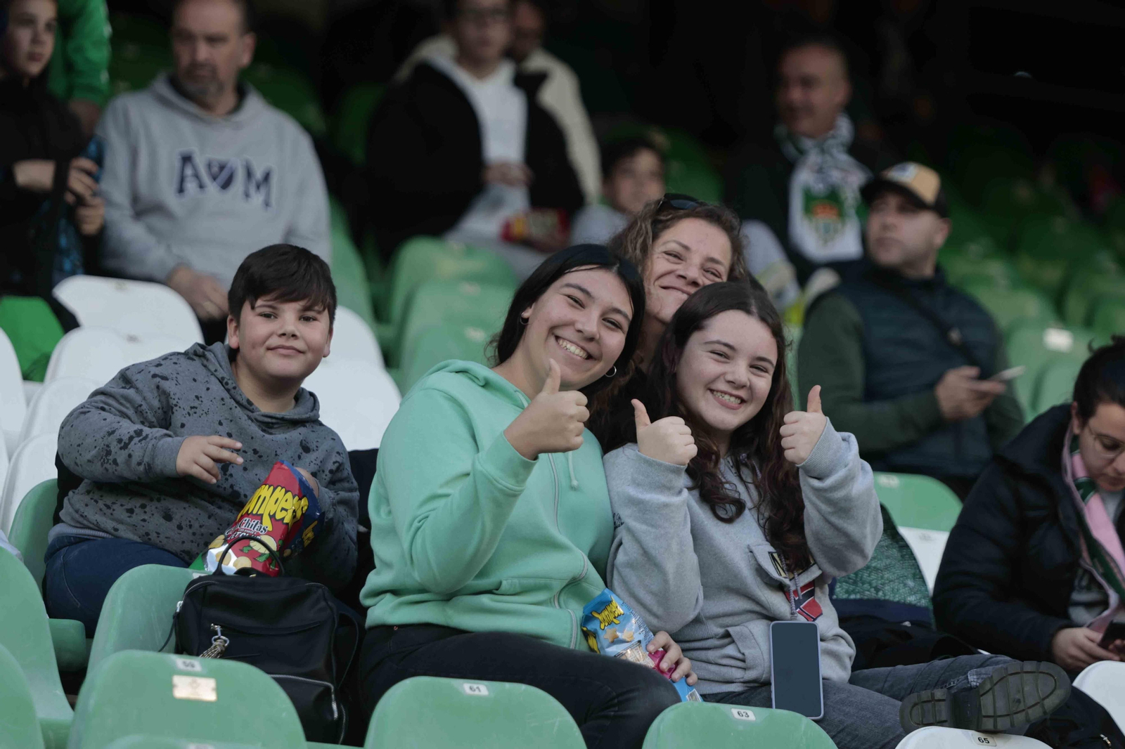 Búscate en las gradas del Villamarín