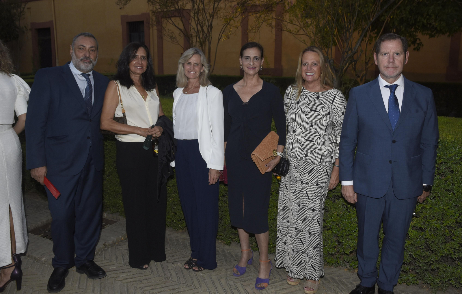 XI Premio Manuel Clavero a Eduardo Saborido. Diego Joly, Rosario Joly, María Romero, Rosa Yoly, Ángela Venavente y Daniel González-Aller
