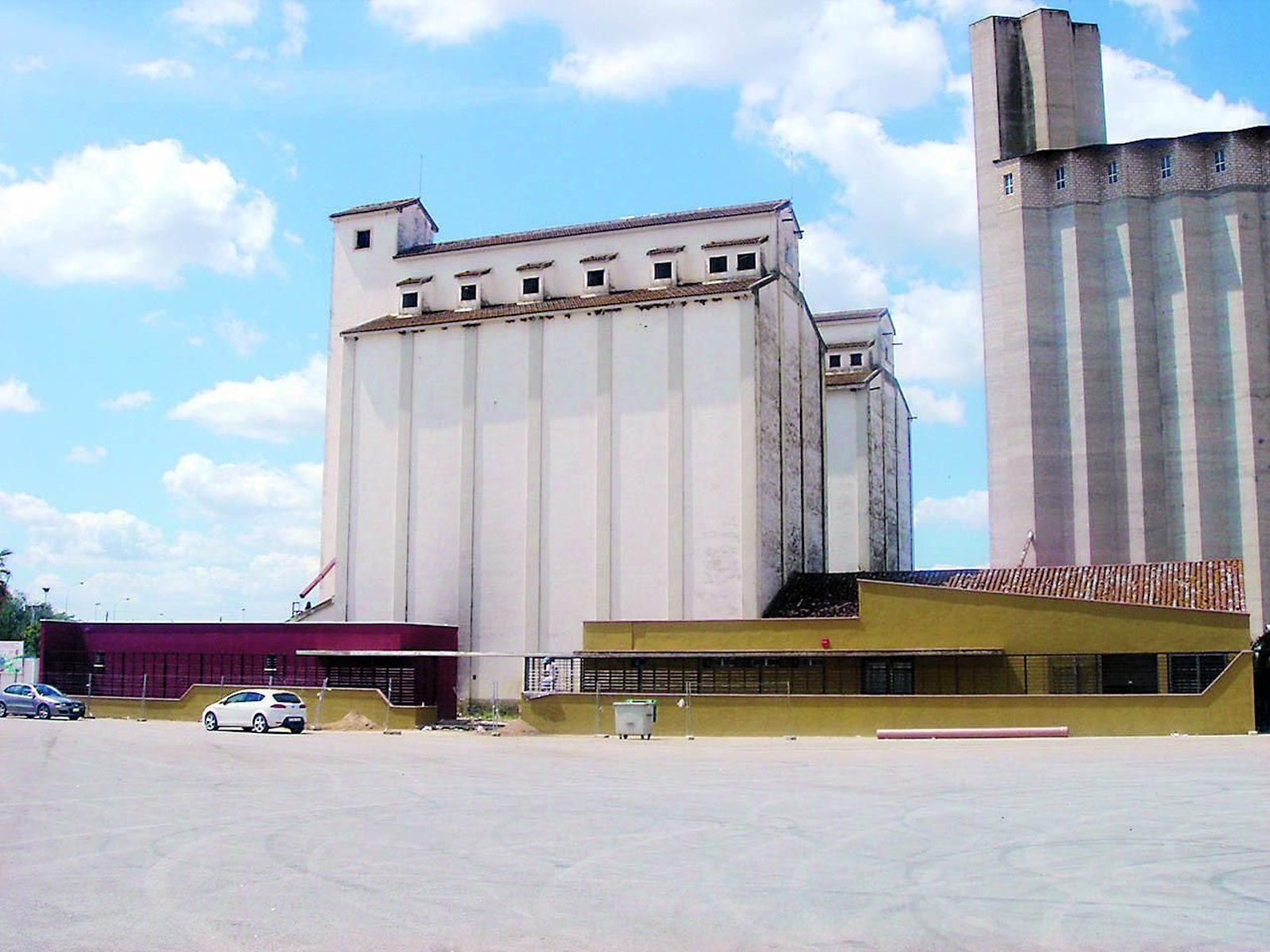 Una imagen de archivo del silo de Utrera.
