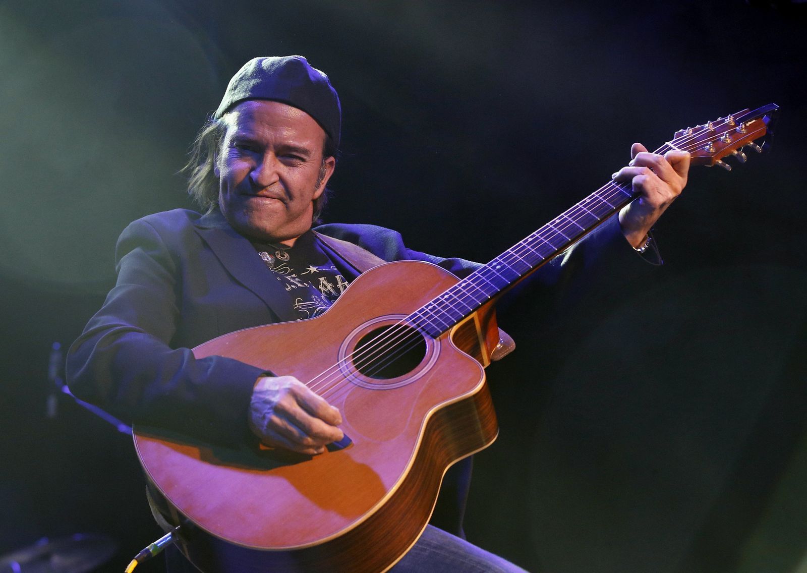 El músico Álvaro Urquijo, durante una actuación.