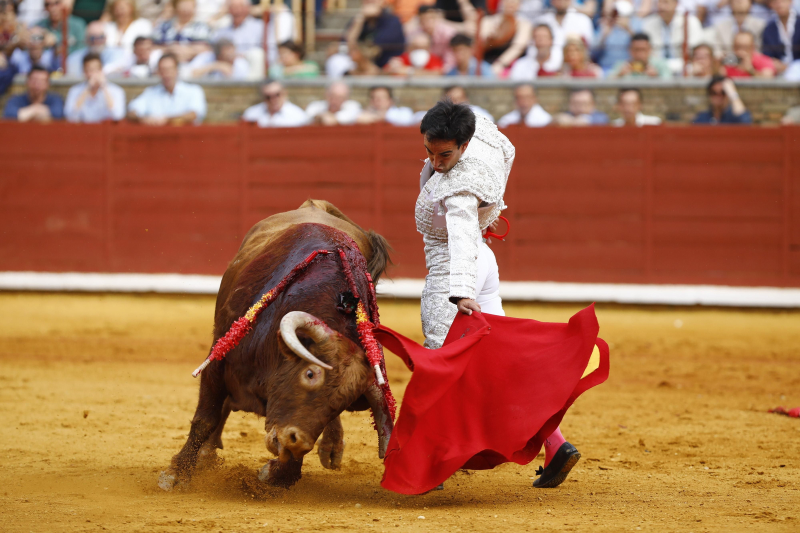 La corrida de Talavante, Roca Rey y Lagartijo, en Córdoba, en imágenes