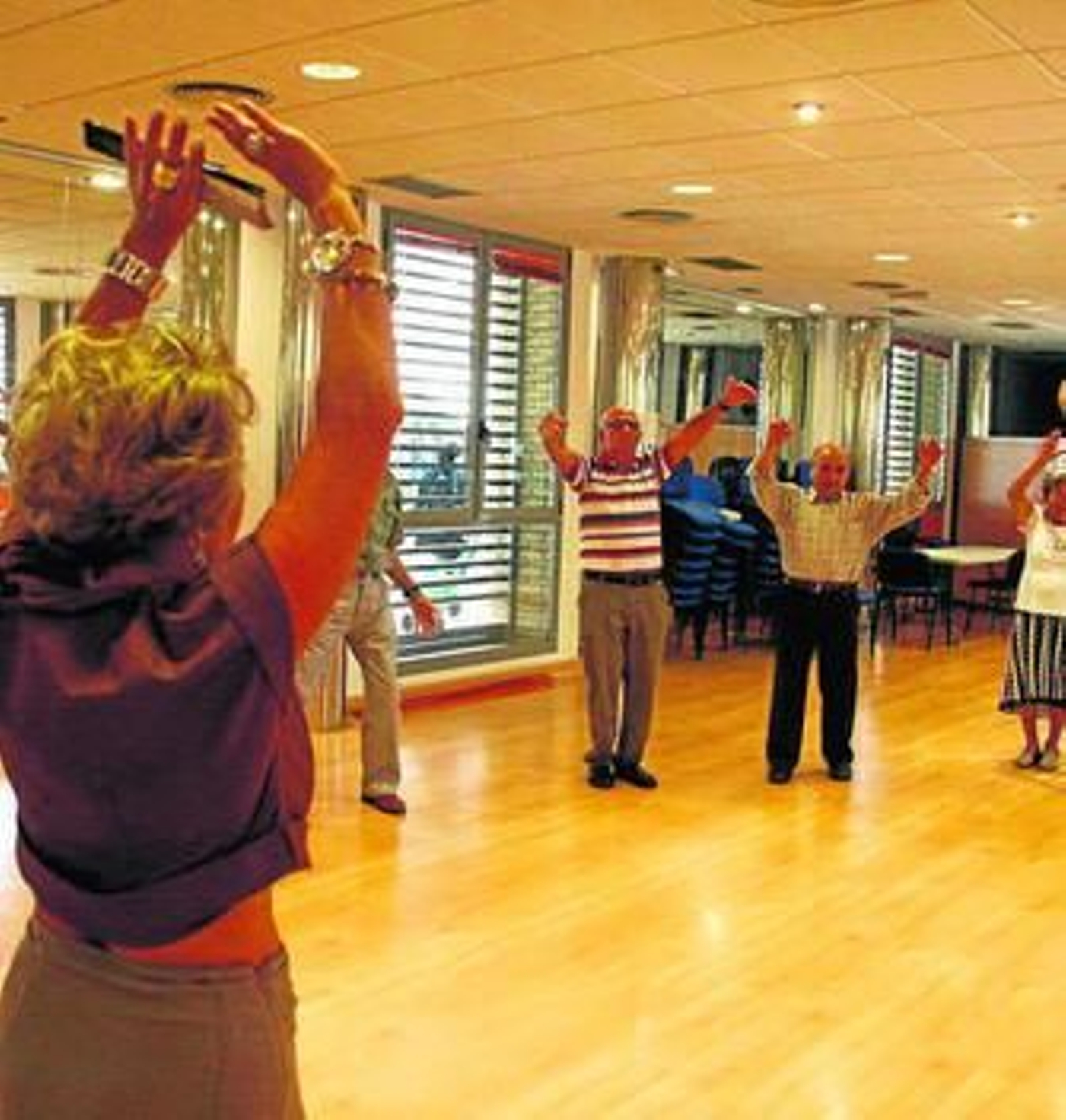 Un taller sobre actividad física y salud para personas mayores.