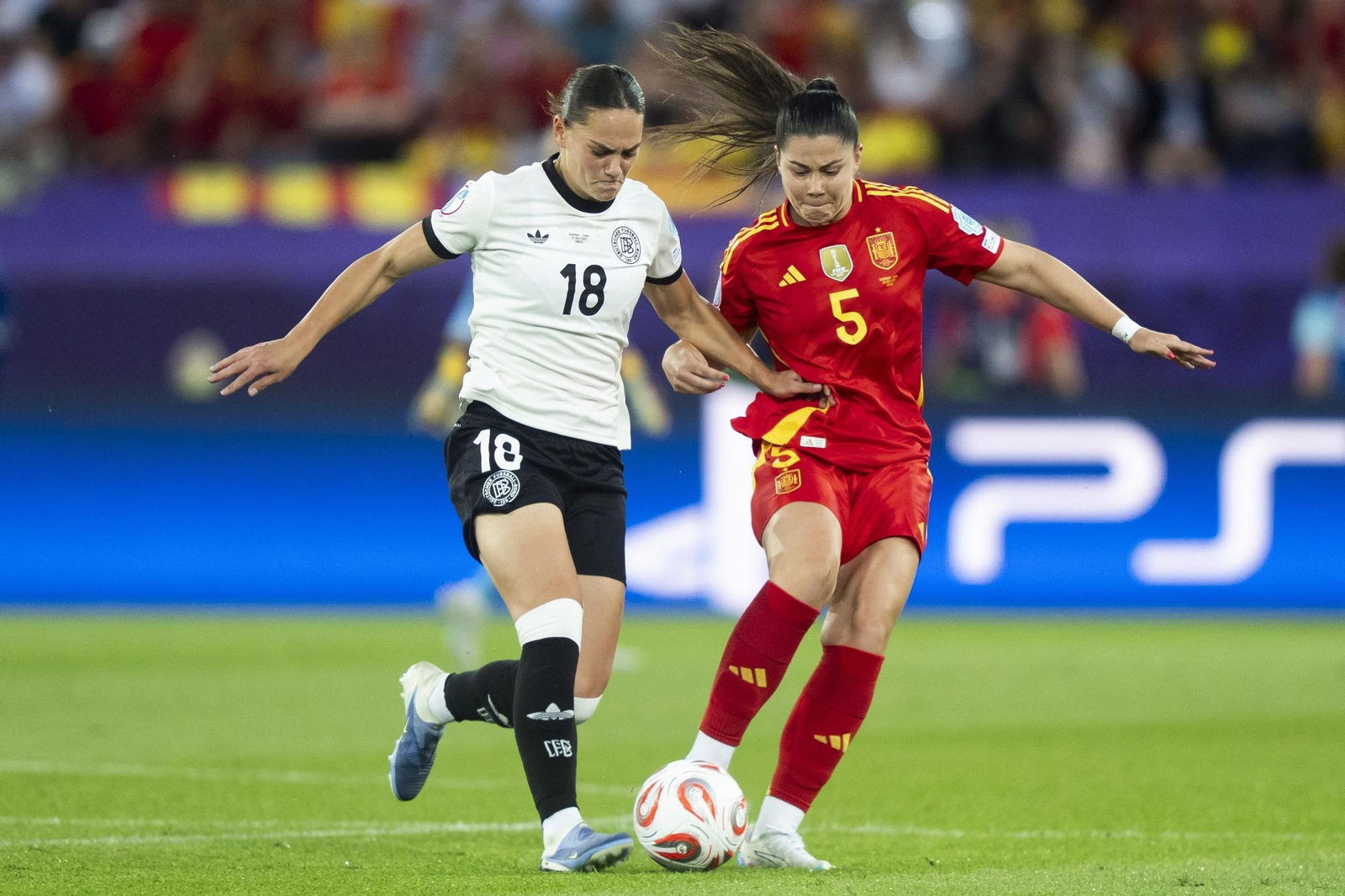 Las mejores imágenes de la semifinal Alemania - España de la Eurocopa femenina