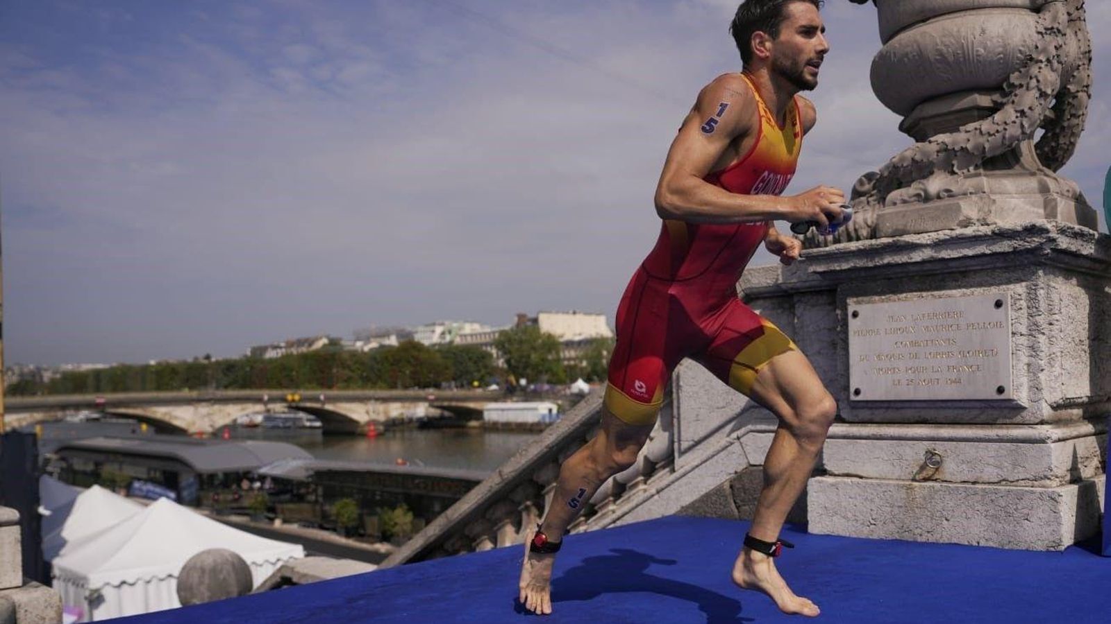Alberto González, durante la competición en París. Alberto González, durante la competición en París.