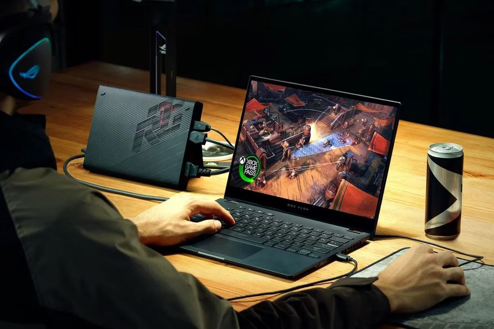 Este ordenador portátil gaming de ASUS es tan ligero como barato: ¡Ahorra 600€ al comprarlo!