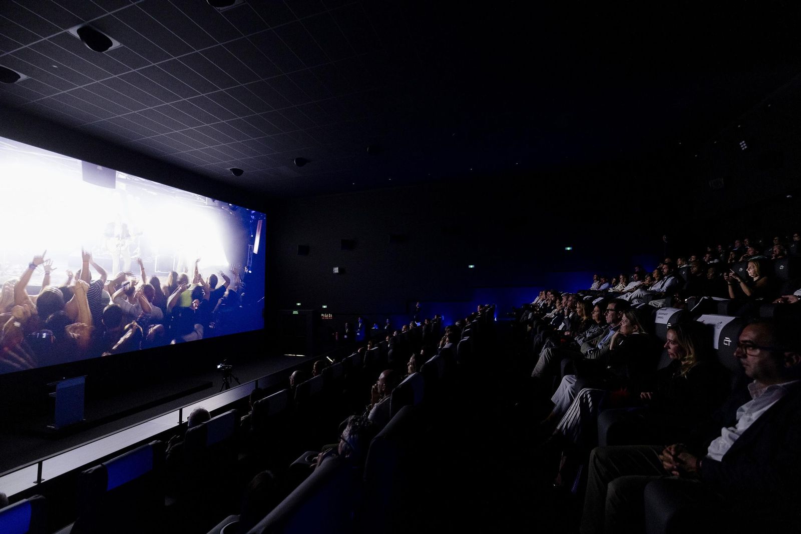 Cines Artesiete Platinum en el Parque Comercial Bahía Mar