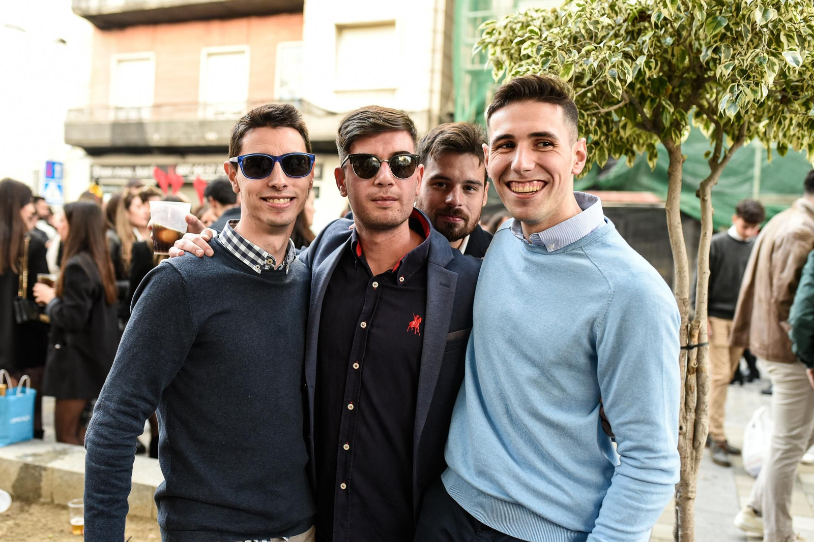 Imágenes de las celebraciones en el centro de Huelva la tarde del 24
