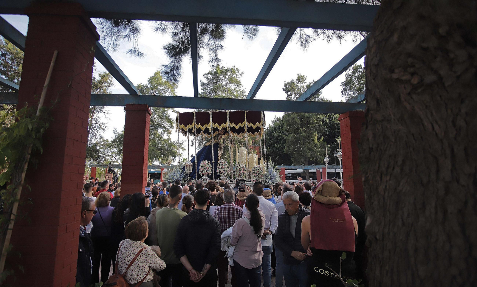 Fotos del Jueves Santo en Algeciras: Tres Caídas y Nazareno
