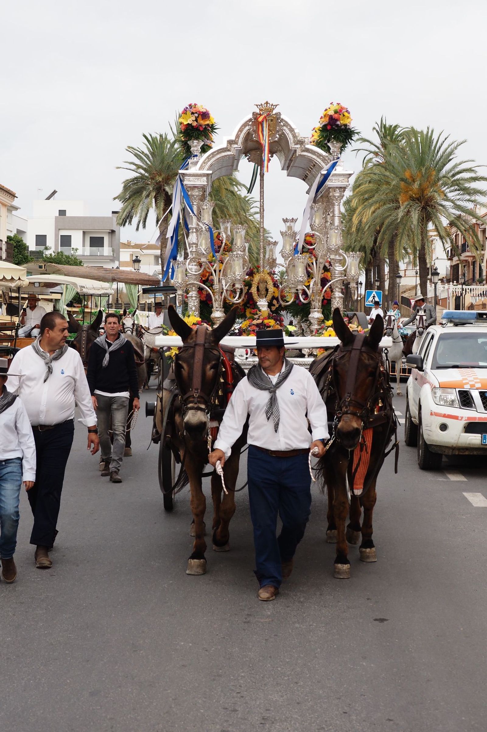 Salida de la Hermandad del Rocío de Palos de la Frontera