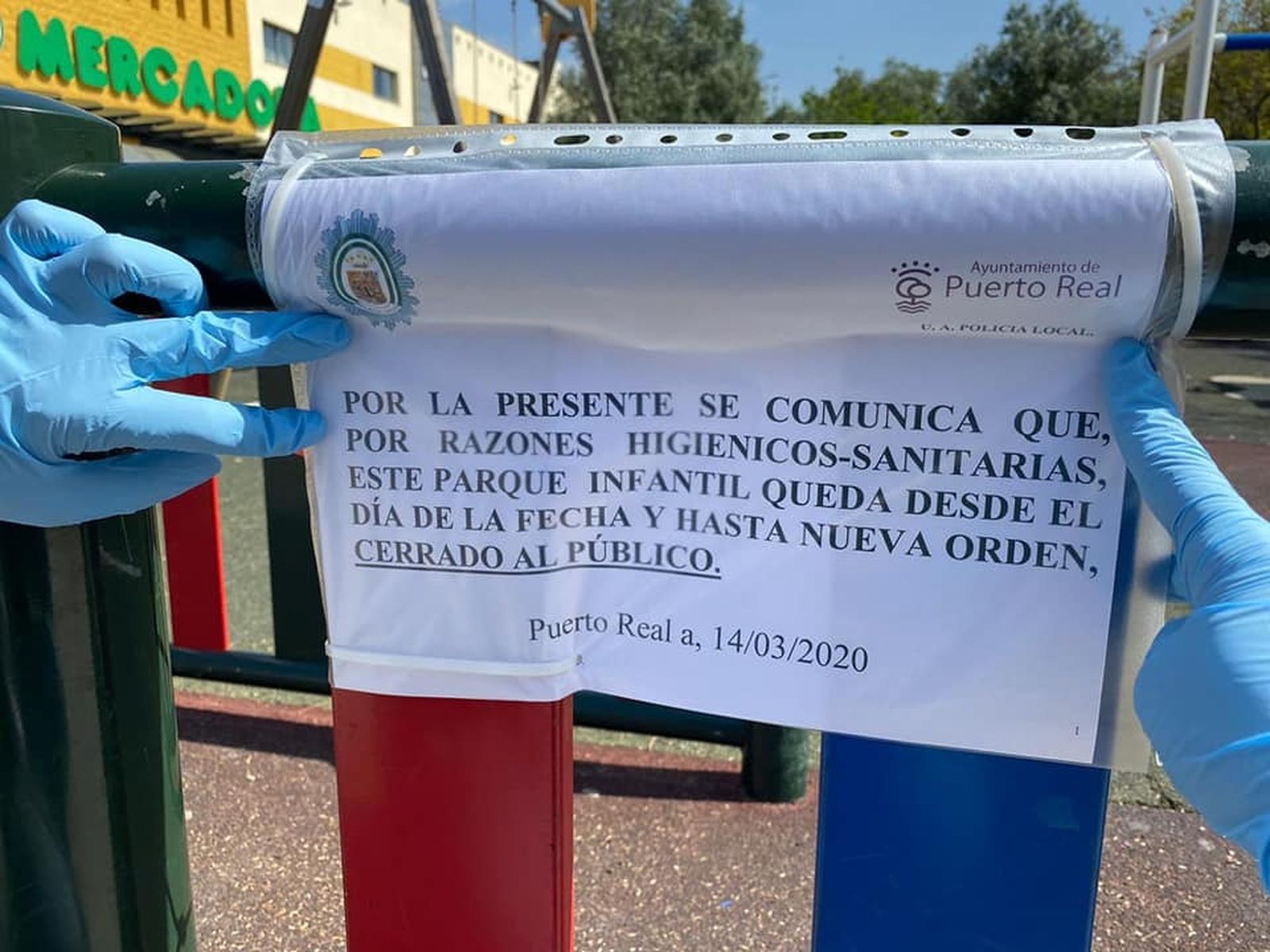 Cierre de los parques infantiles de Puerto Real