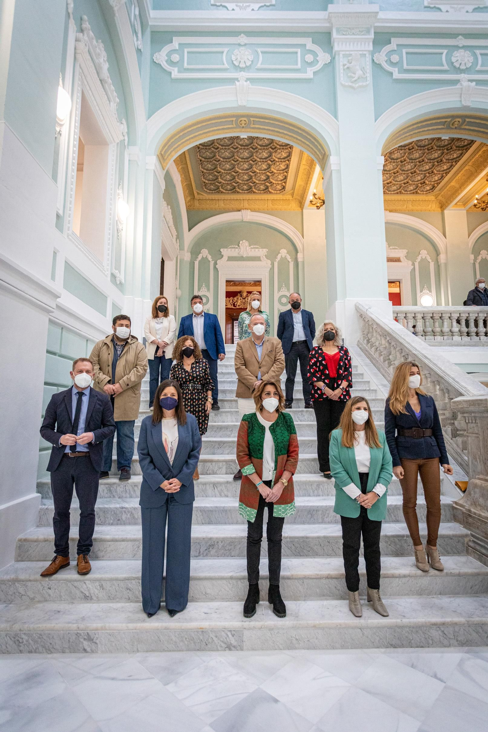 Imágenes de la visita de Susana Díaz al ayuntamiento de San Fernando