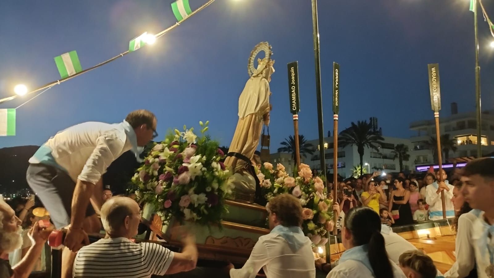 Mar y Tierra: La Virgen del Carmen, también en la Herradura de Granada: las imágenes