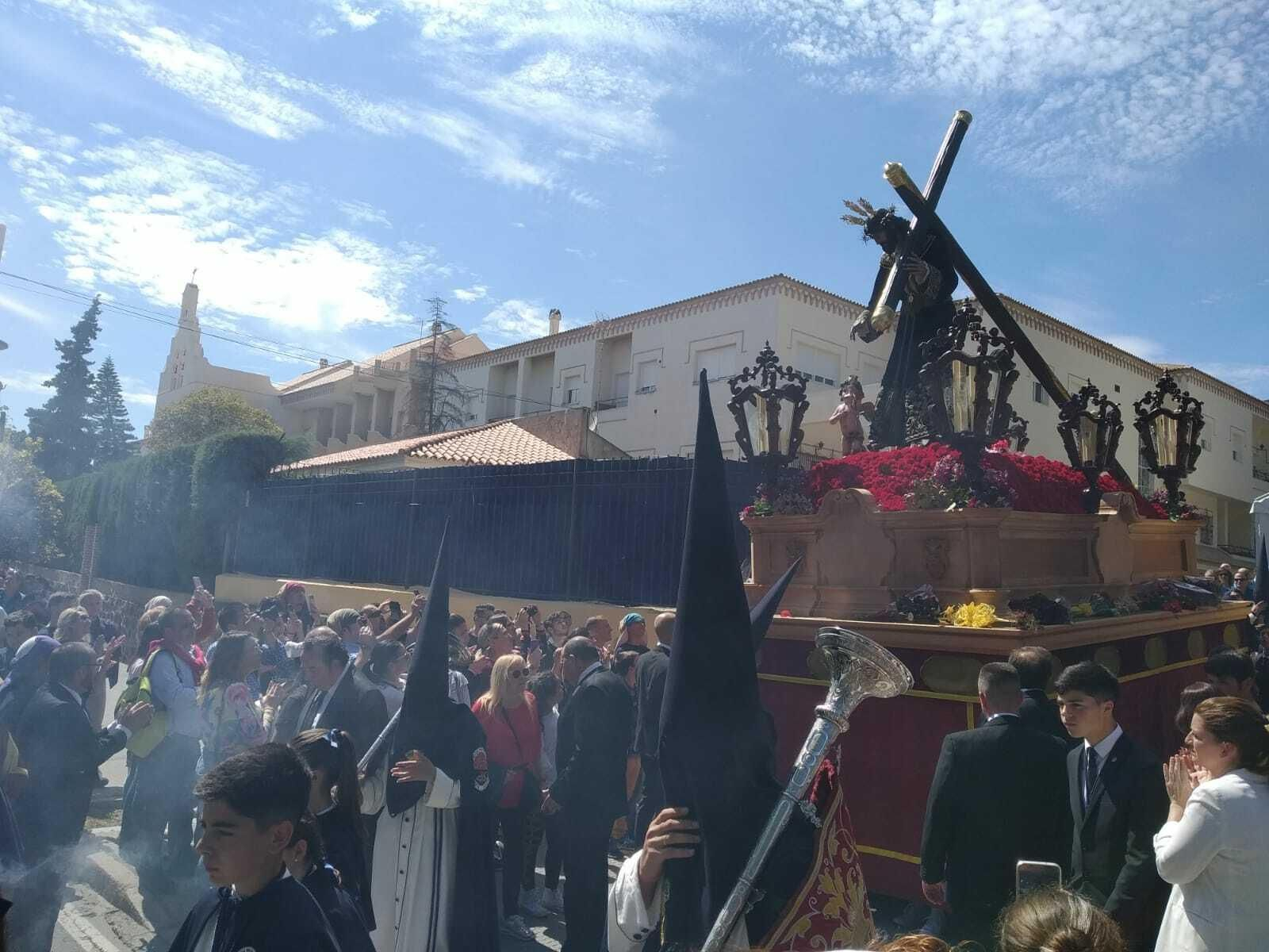 Un solemne caminar por las calles de Huelv