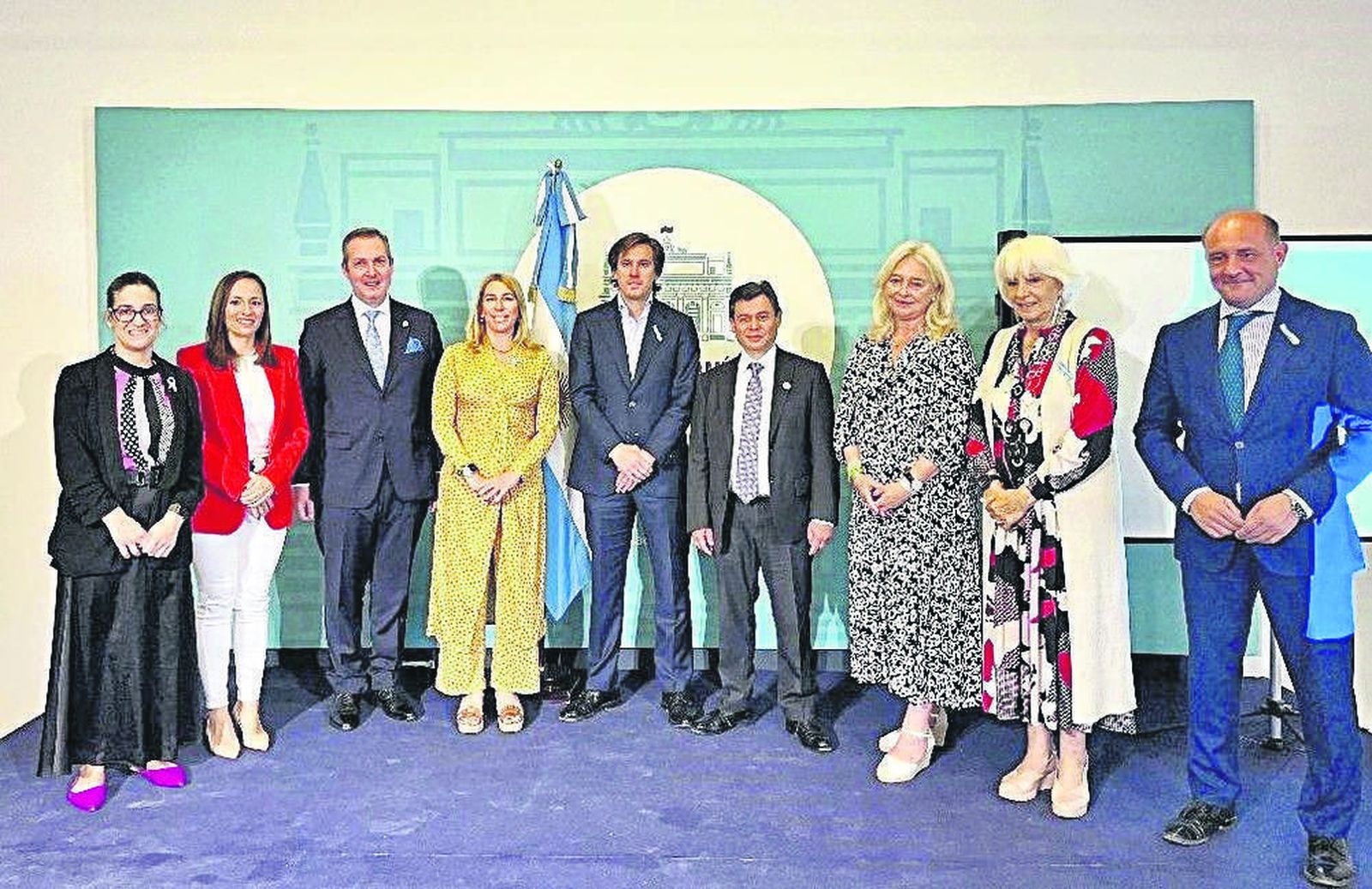 Gloria Bazán, Virginia Martín, Ezequiel Andres, Inmaculada Olivero, Pablo Otero, Sergio Servin, Mercedes Colombo, Teófila Martínez yJuan José Ortiz.