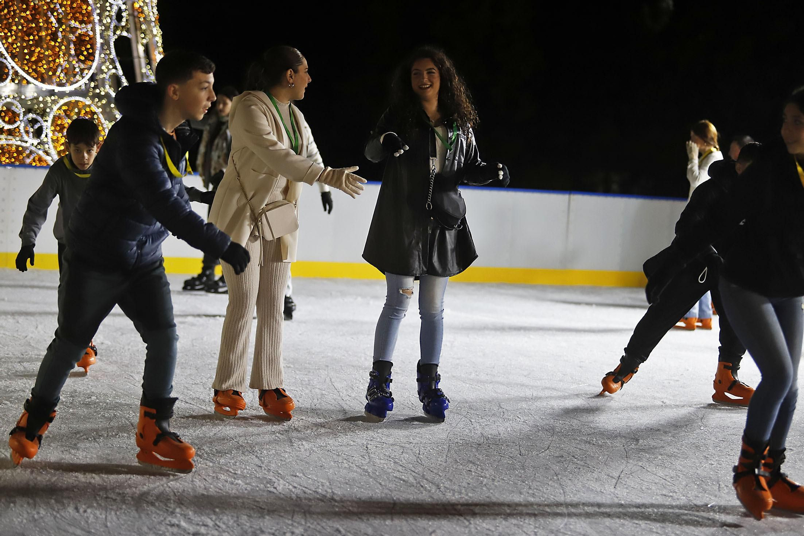 Imágenes de la pista de hielo en Isla Chica por Navidad