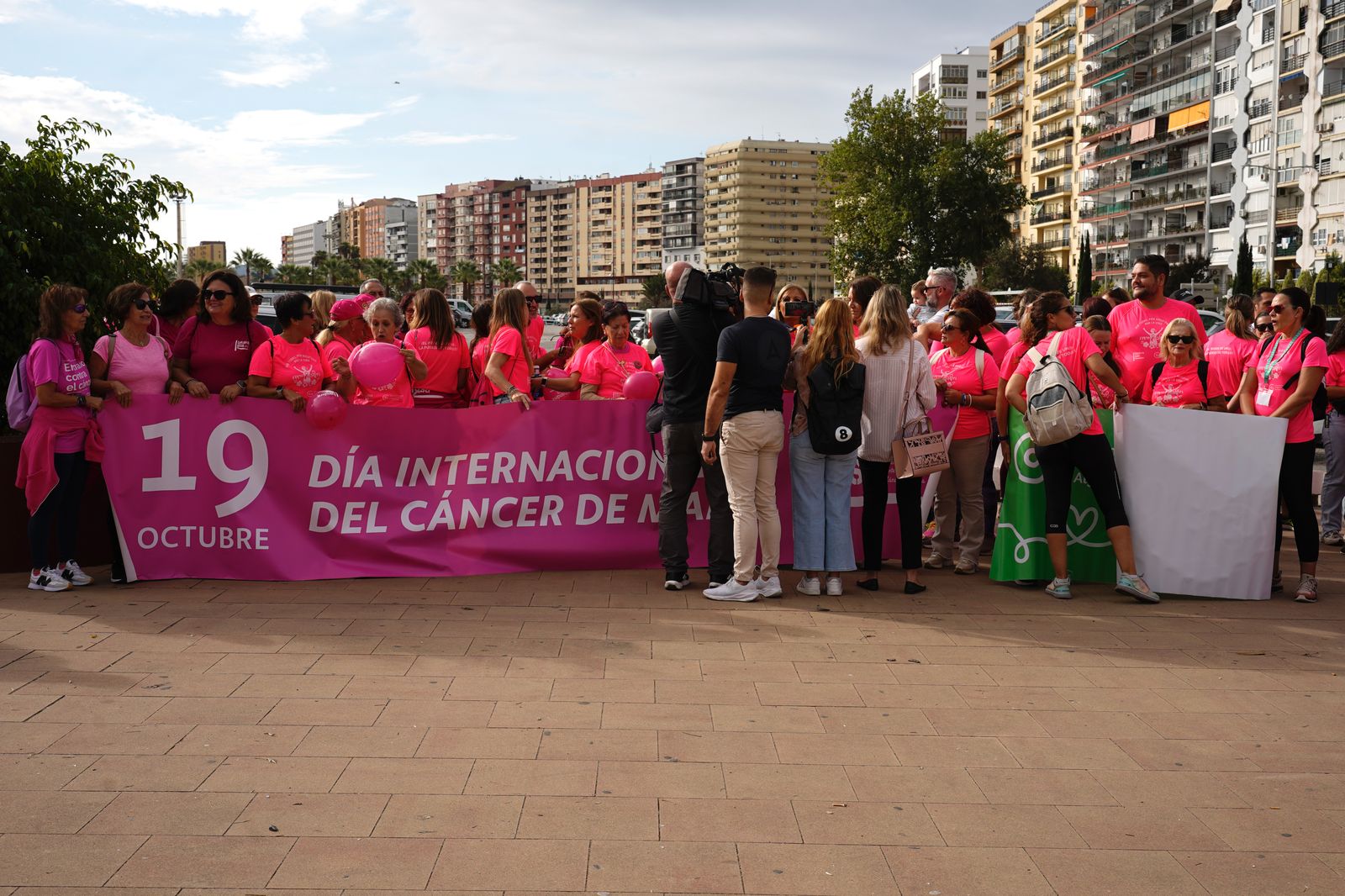 Algeciras respalda la XII Marcha contra el Cáncer de Mama