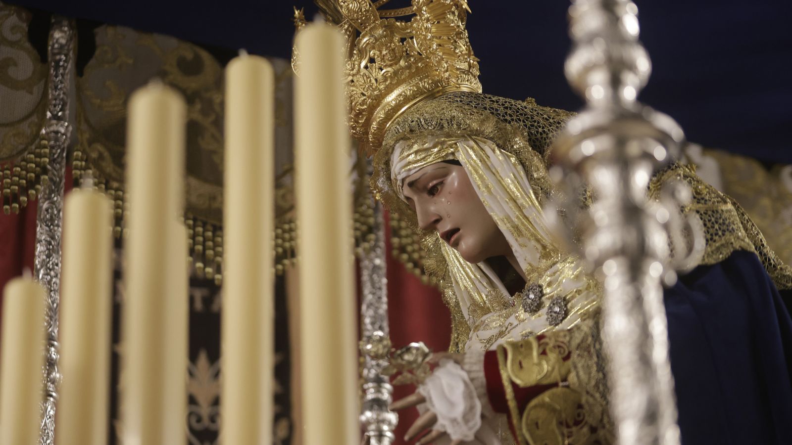 Preparativos en las iglesias de Algeciras para la Magna Mariana, en imágenes