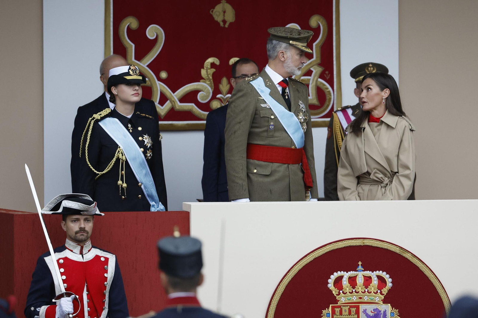El desfile militar del Día de la Hispanidad, en imágenes
