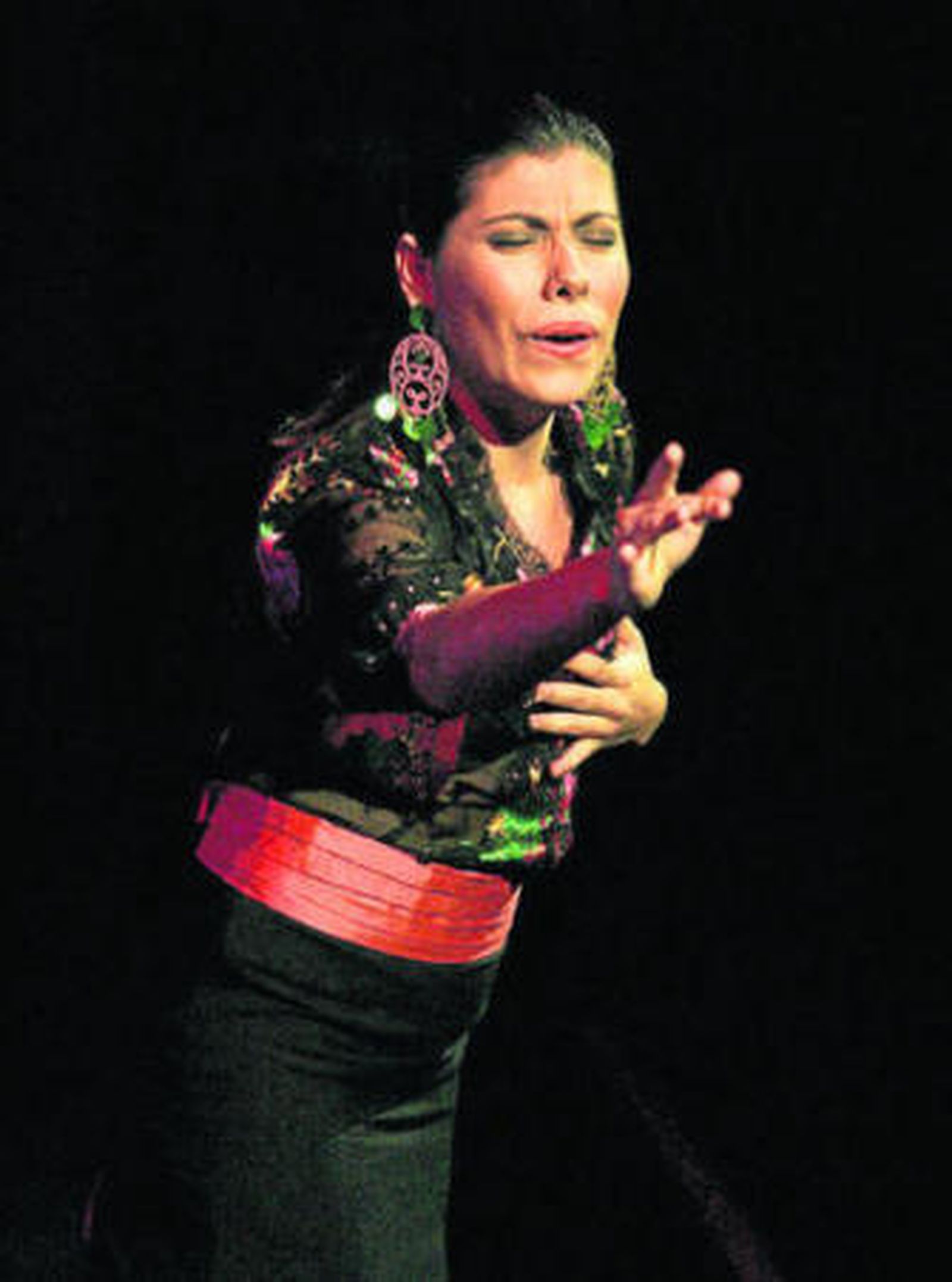 María José Pérez durante una actuación en Almería.