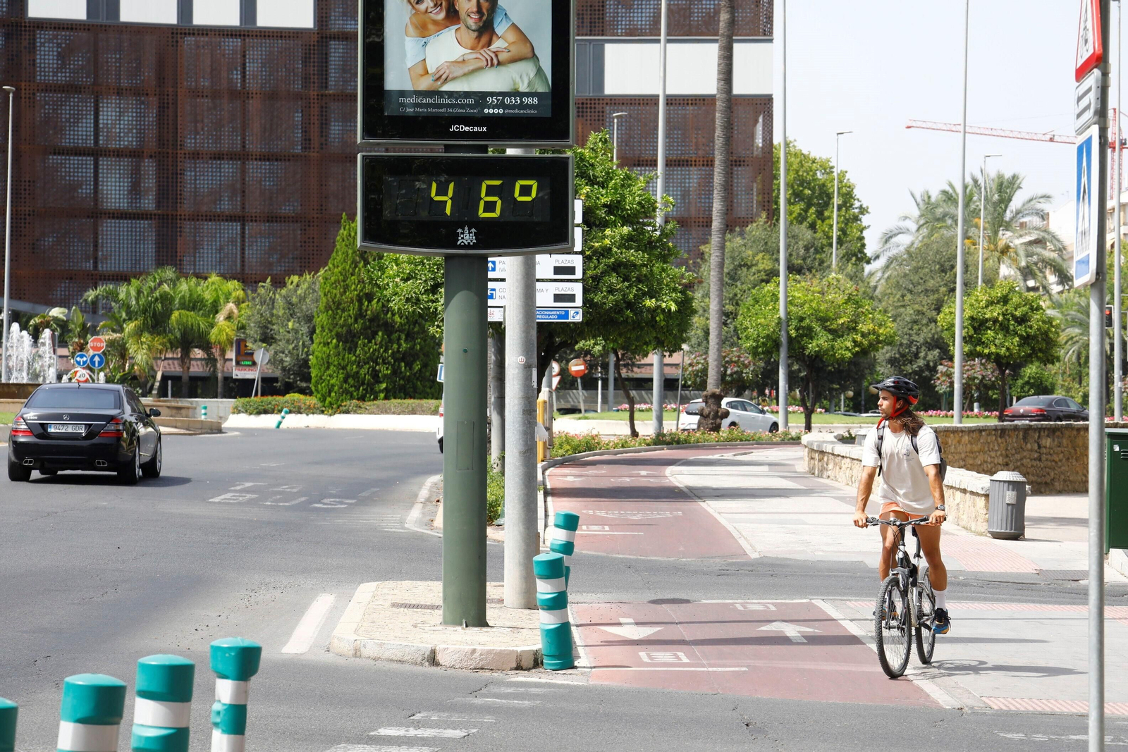 Las imágenes de otra jornada por encima de los 40 grados en Córdoba