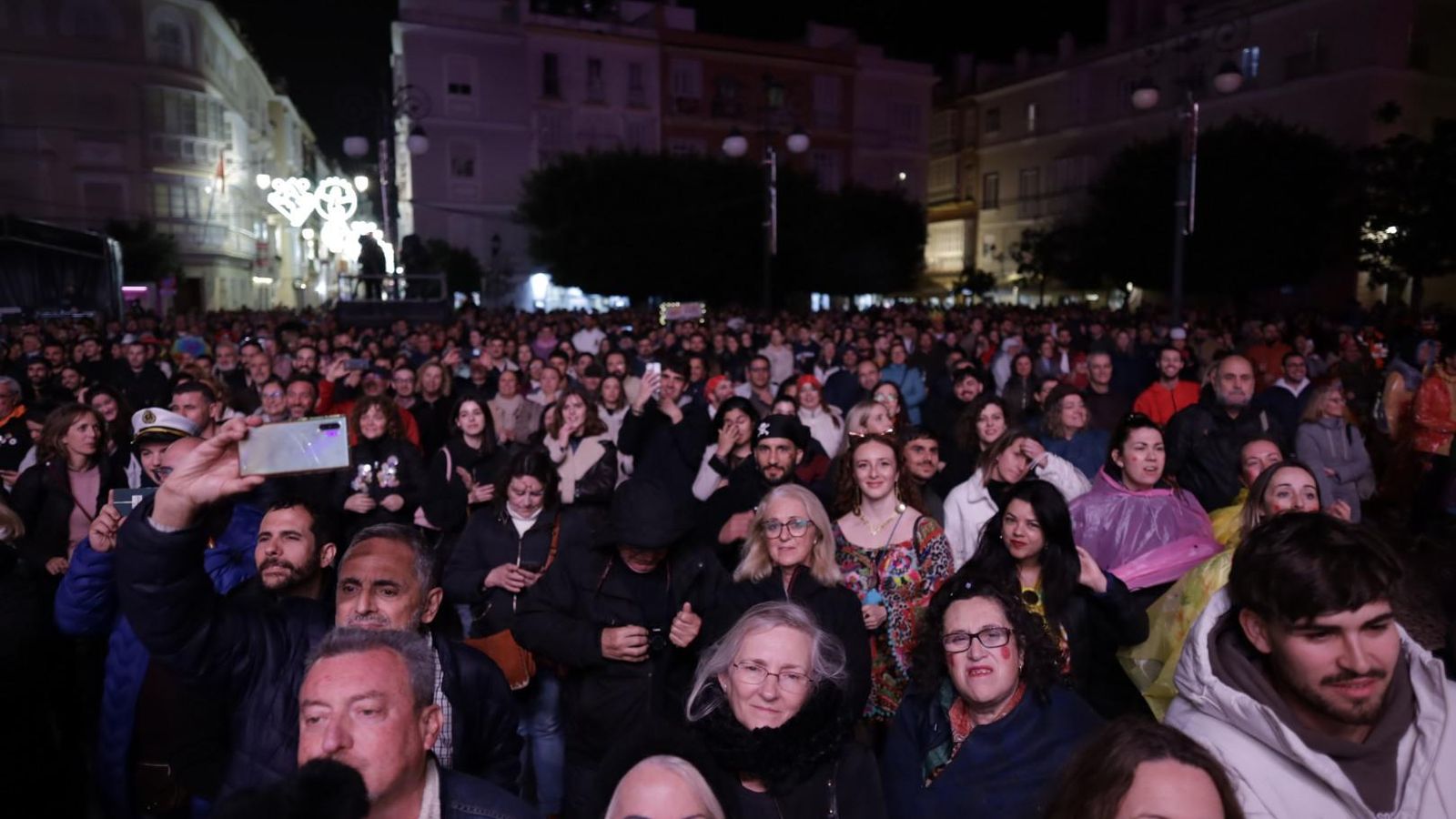 Búscate entre las mejores imágenes de la quema del dios Momo