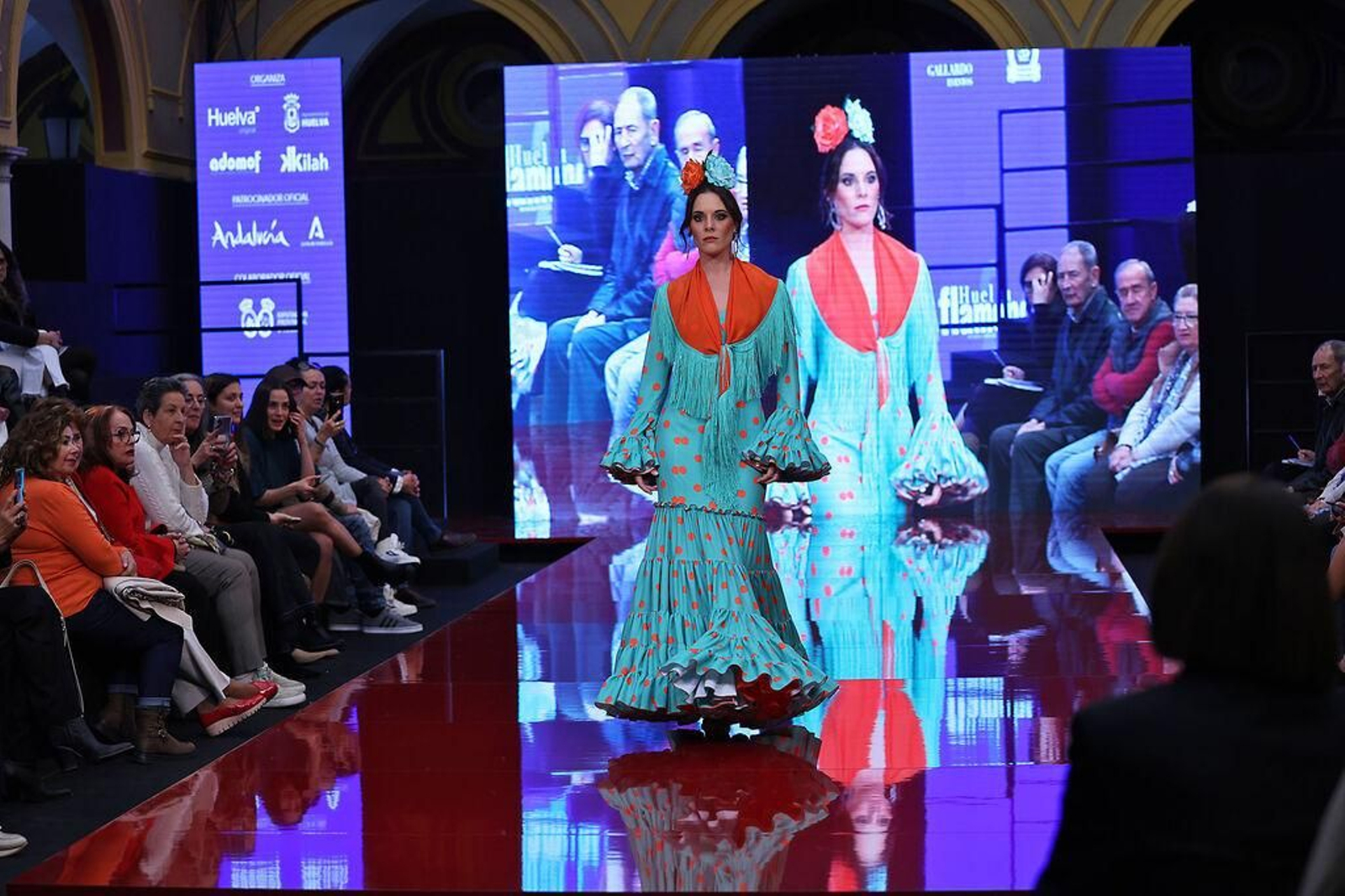 Lunares, comodidad y mantoncillos: Estas son las tendencias para los trajes de flamenca de romerías y ferias