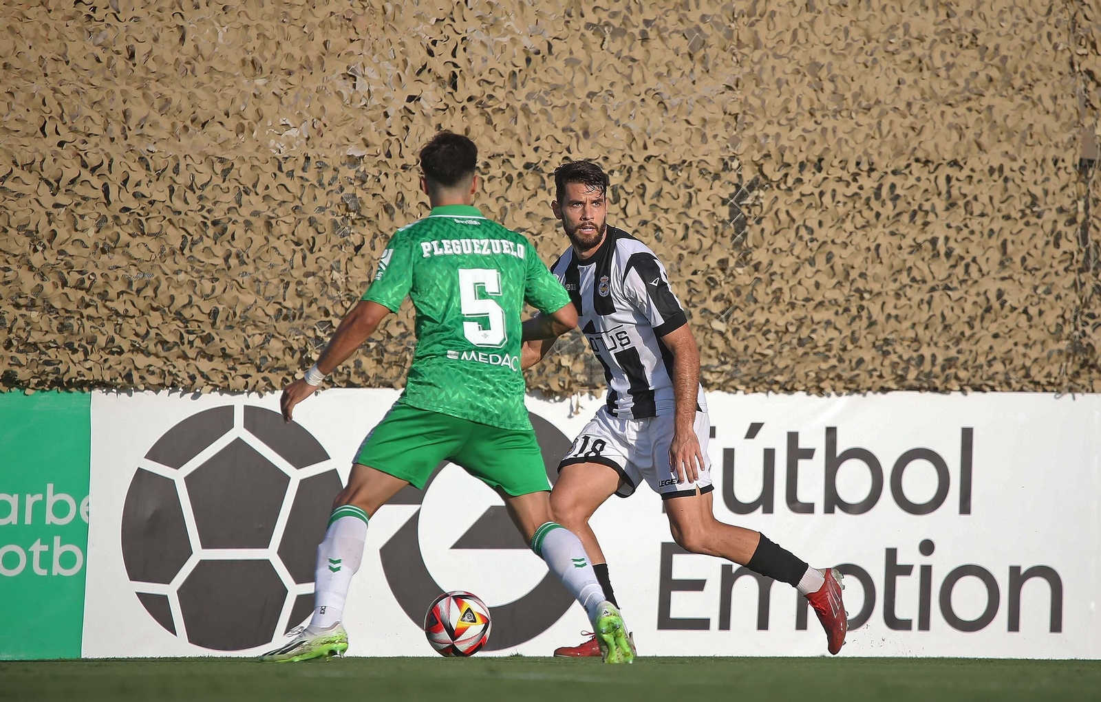 Las mejores fotos del Balona - Betis Deportivo en el nuevo estadio Ciudad de La Línea