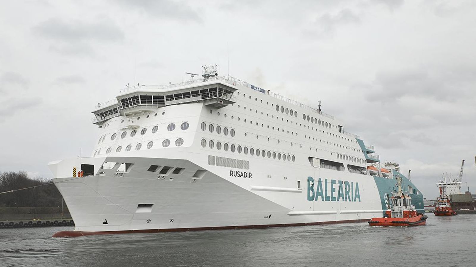 Balearia es una de las navieras que optan a la titularidad de Armas Trasmediterránea