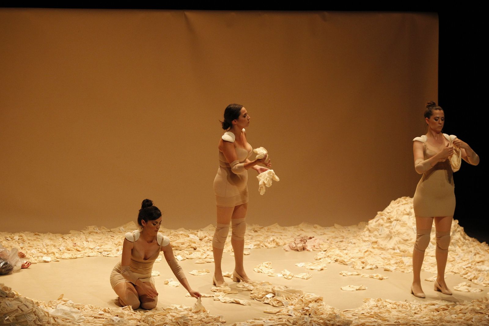 Fotogalería Festival Teatro El Ejido. Obra "Las Dependientas"