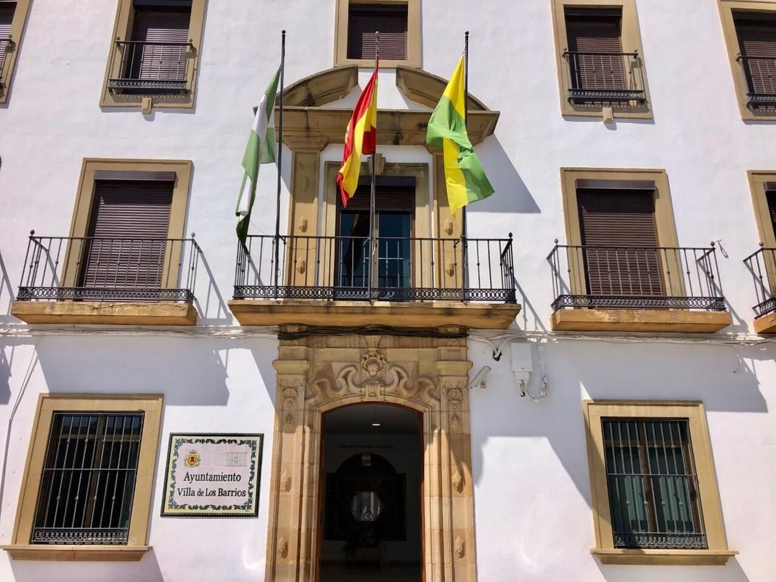 Fachada del Ayuntamiento de Los Barrios. Fachada del Ayuntamiento de Los Barrios.