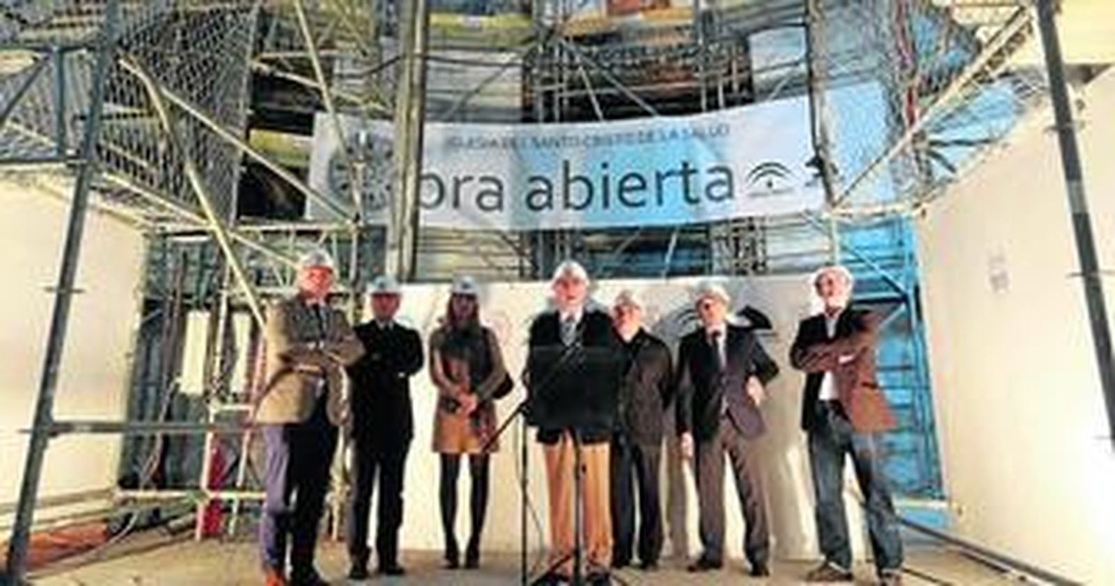 Presentación del programa 'Obra abierta', ayer, en la iglesia del Santo Cristo de la Salud.