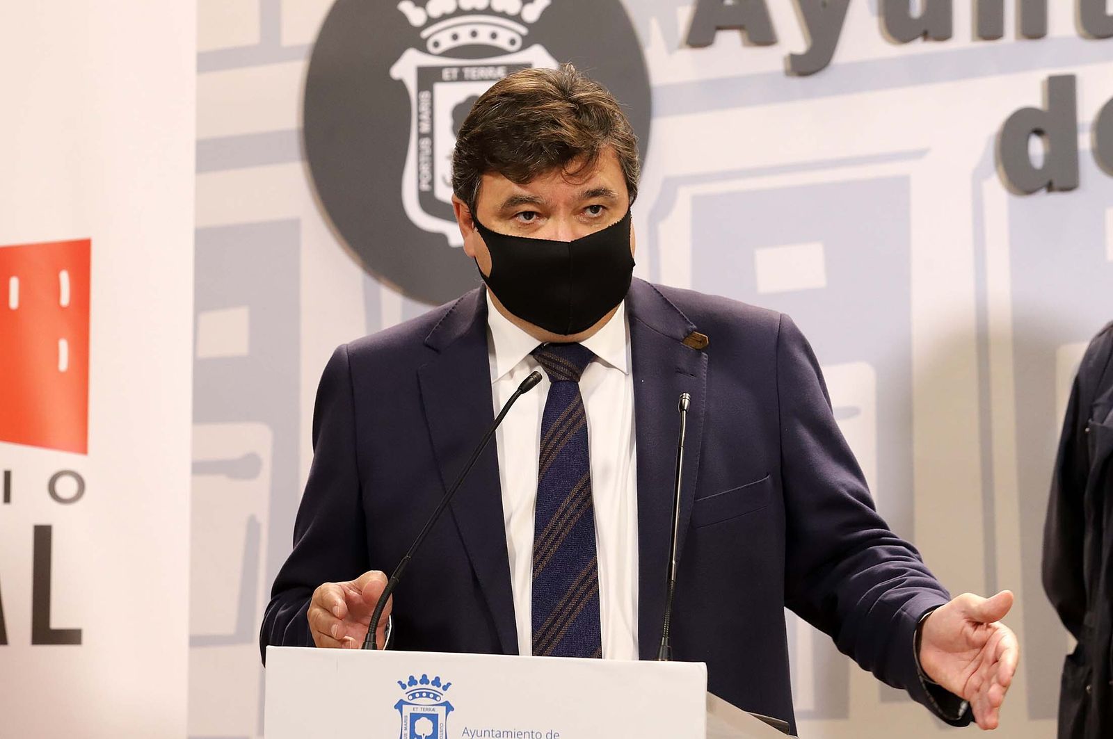 Gabriel Cruz, alcalde de Huelva.