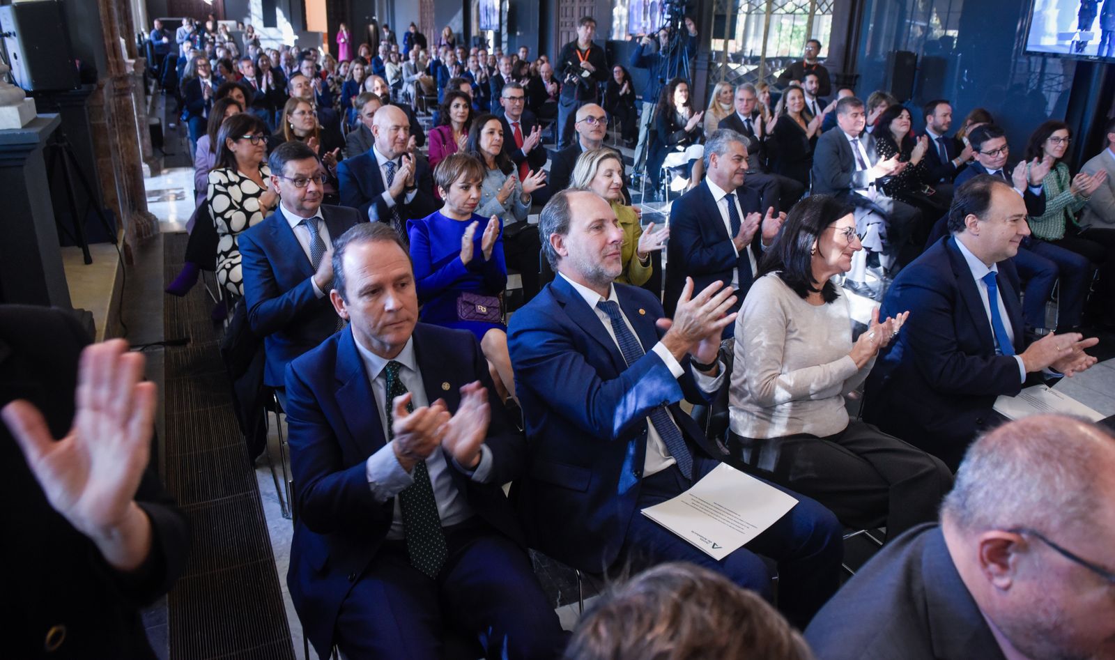 El rector de la Universidad de Almería, José Joaquín Céspedes, ha tomado posesión de su cargo
