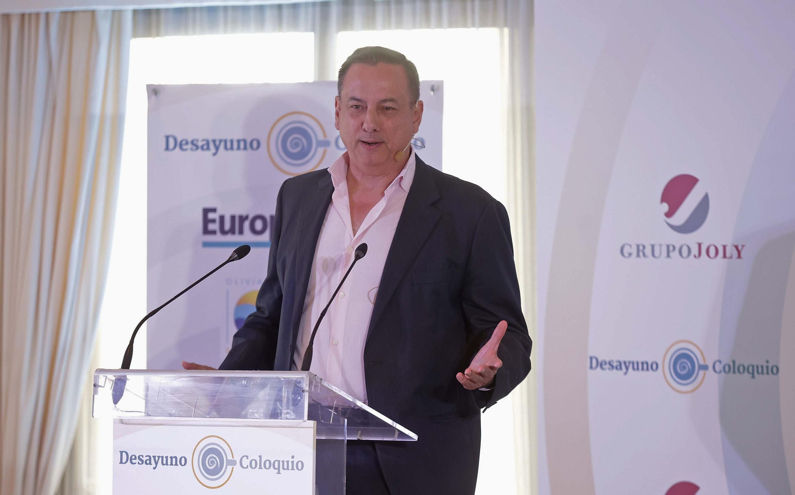 Fotos del Desayuno coloquio Nuevos retos del almacenamiento en la era de la bioenergía en Los Barrios y el Campo de Gibraltar de Europa Sur y Olivia Energy Group
