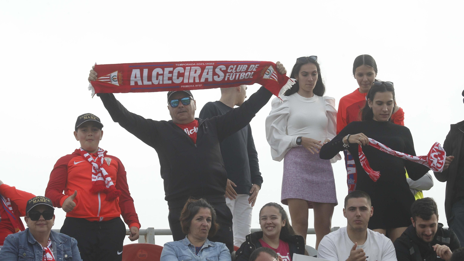 Búscate en el Algeciras CF  - Linares de Primera Federación