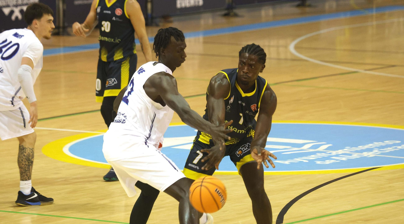 Las fotos del Udea - Ciudad de Huelva de la Copa de España de baloncesto