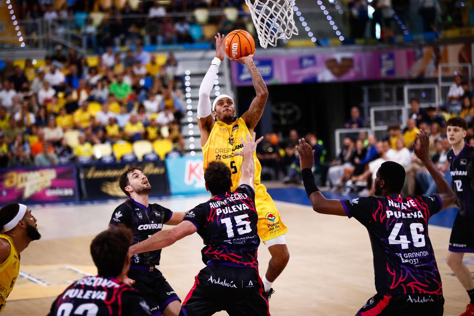 Las mejores imágenes del Gran Canaria-Covirán Granada