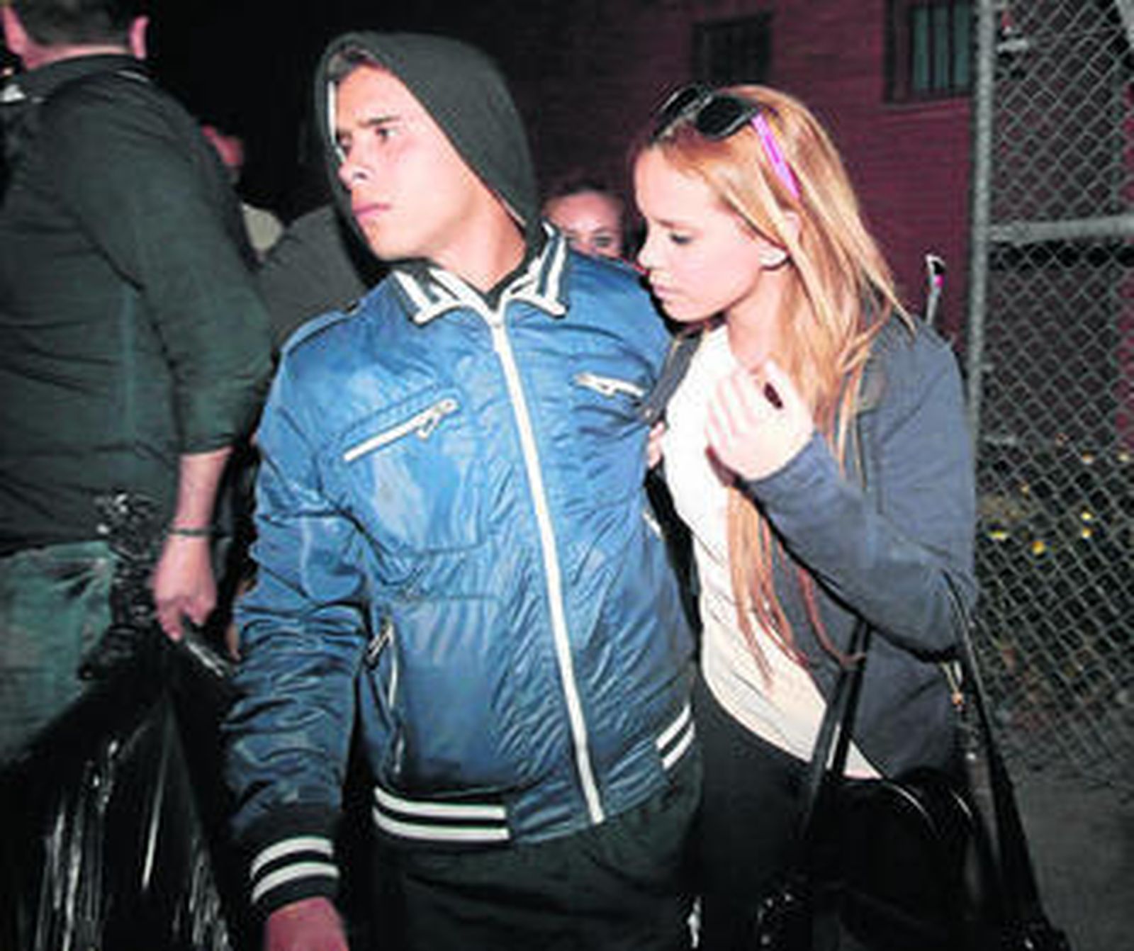 José Fernando, con su hermana Gloria Camila, en marzo pasado a la salida de prisión.