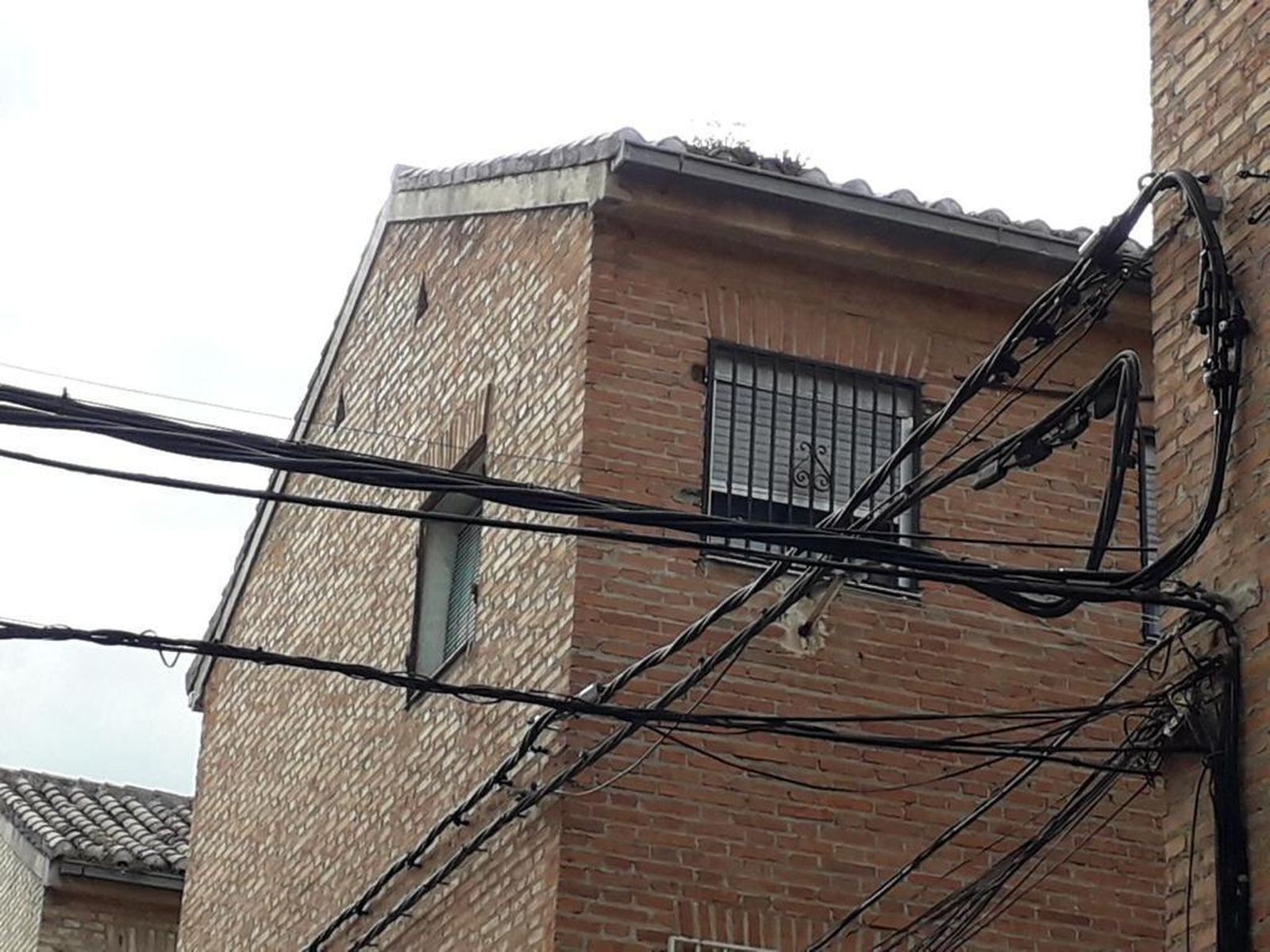 Endesa instala 4.000 metros de cableado de baja tensión en la zona Norte