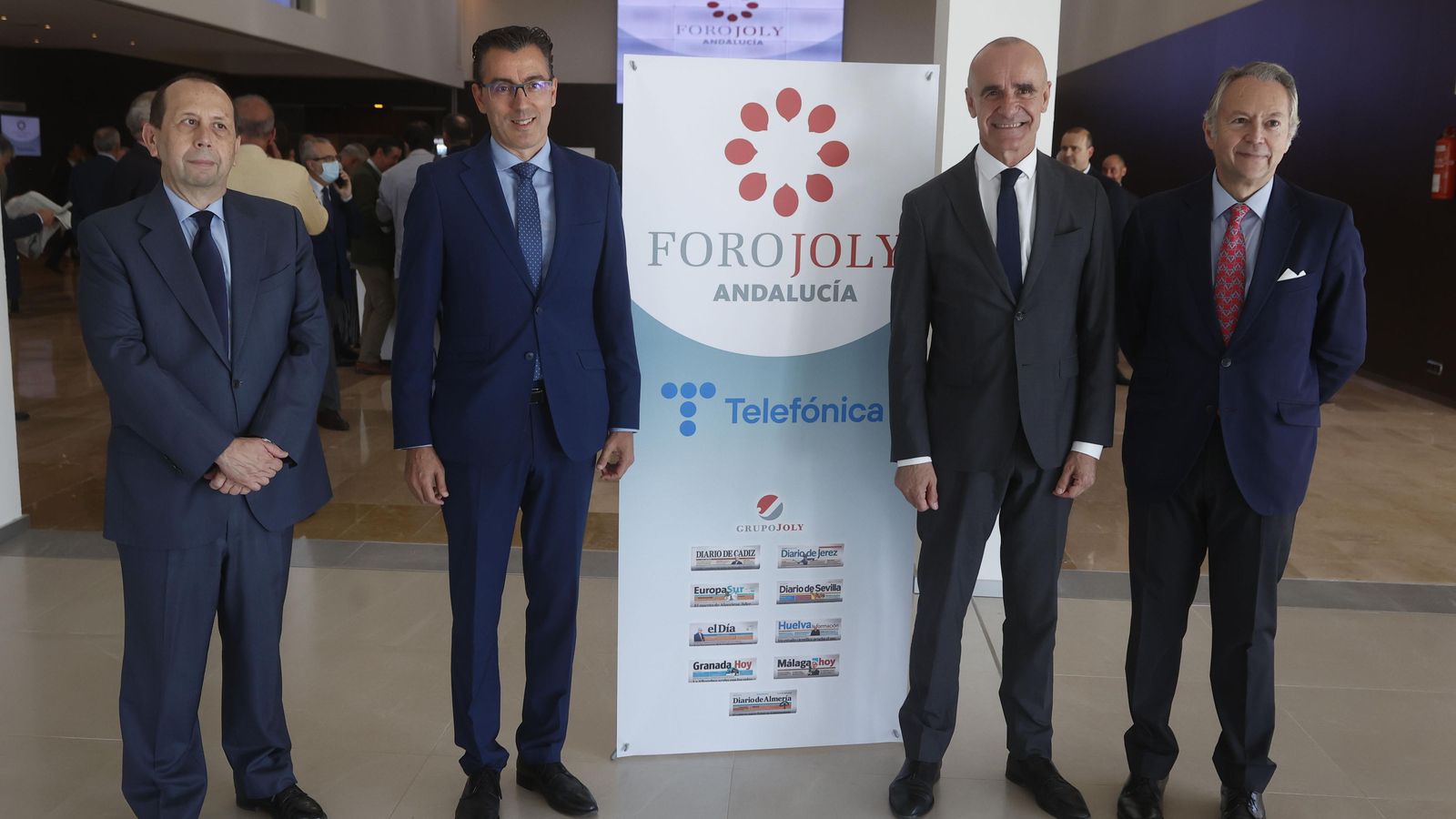 José Antonio Carrizosa; Joaquín Segovia Alonso, director general del Territorio Sur de Telefónica; Antonio Muñoz; y José Joly, presidente del Grupo Joly.