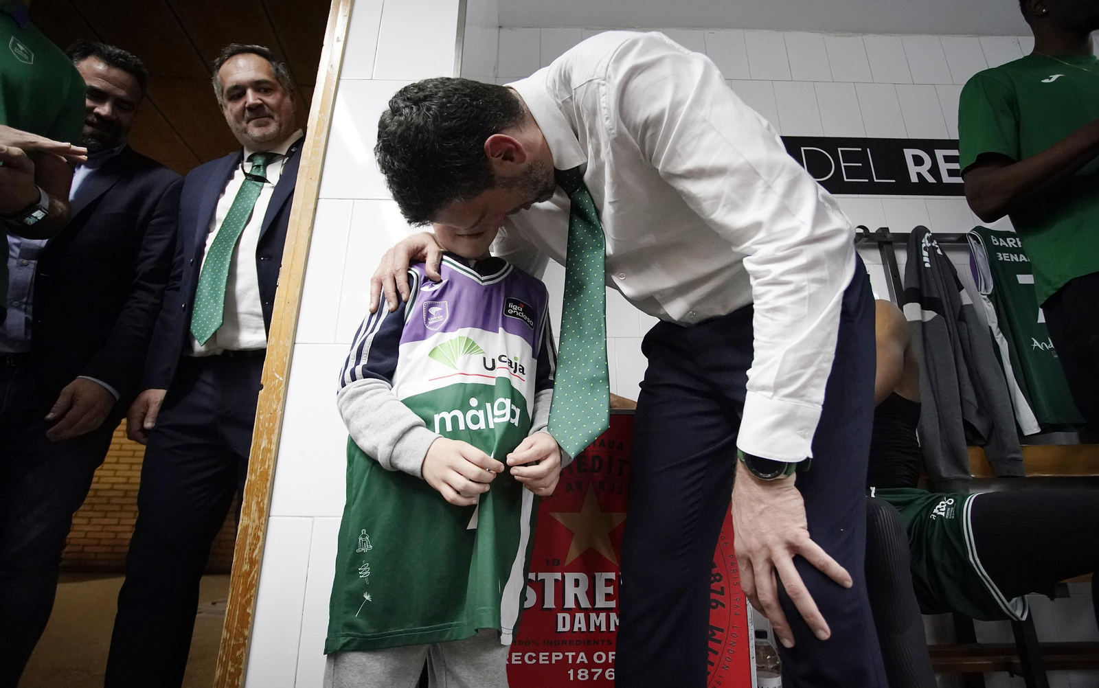 La plantilla del Unicaja celebra el pase a la final, en imágenes