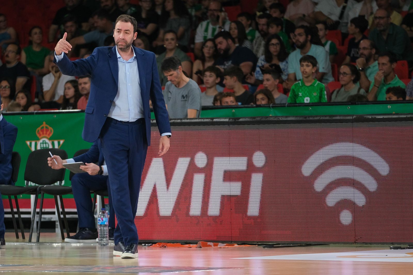 Baloncesto. Partido de play off Betis - Estudiantes