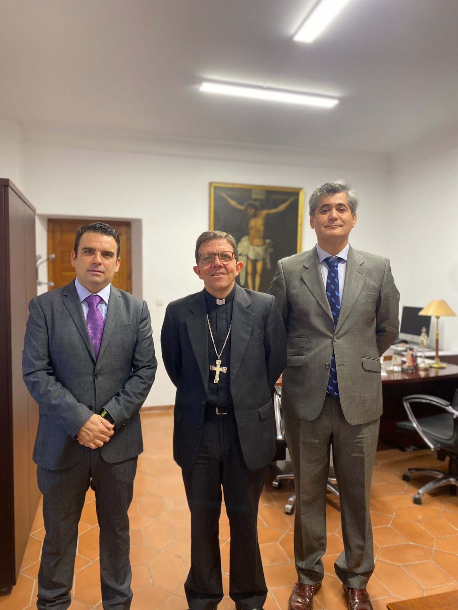 Juan López Vela y José Luis Martínez junto a Ramón Valdivia