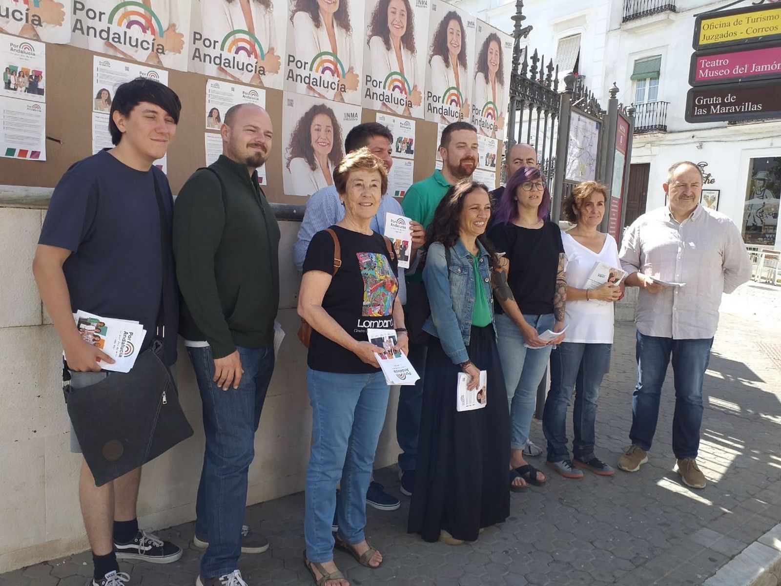 Representantes de Por Andalucía, durante su visita a Aracena.